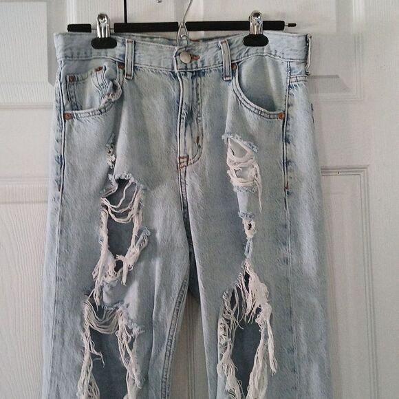 Aeropostale 90's Baggy super distressed jeans rocker, holes galore  Sz 8 NWOT - Picture 4 of 9